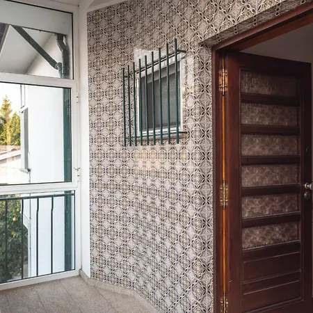 Vez - House In The Center Of Arcos *