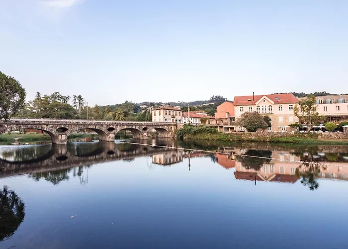Vez - House In The Center Of Arcos